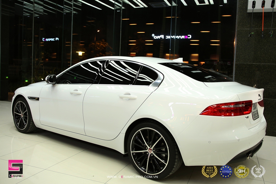 Jaguar XE 2015 Phủ Gold 6 lớp